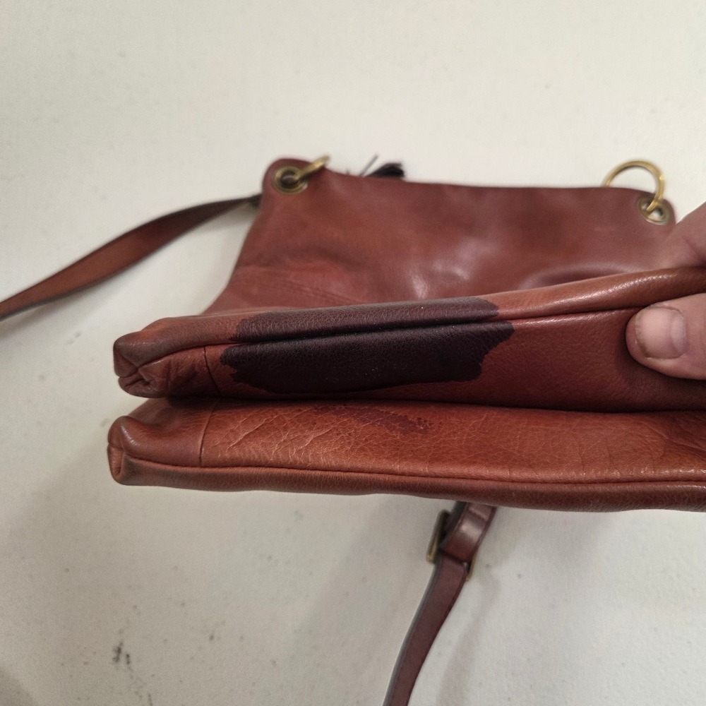 Margot New York Cognac Brown Genuine Leather Triple Zip Crossbody Bag Distressed - Picture 4 of 11